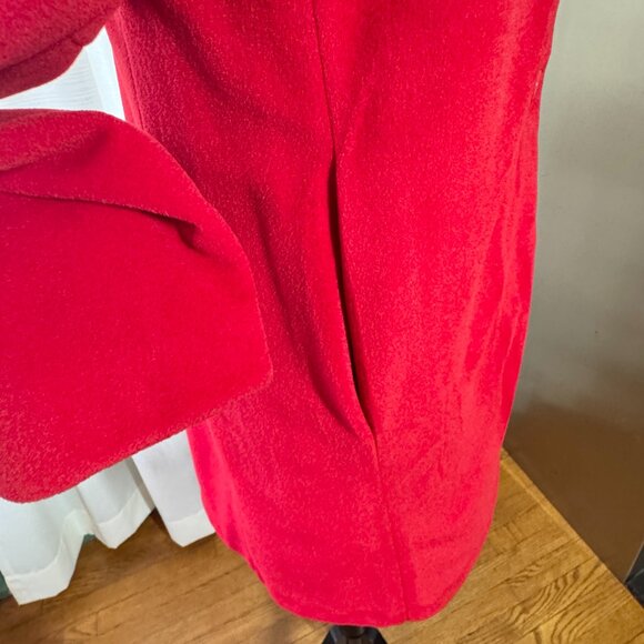 Vintage 80s coat, red with cream accent, wide shoulders,  size 2/4 (Small) - Picture 6 of 10